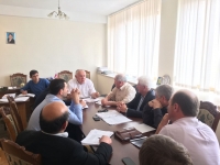 Рабочее совещание по вопросу борьбы с коричневомраморным клопом с ведущими отделами аппарата МСХ РА, Госслужбой защиты растений и начальниками сельхозуправлений районов Республики